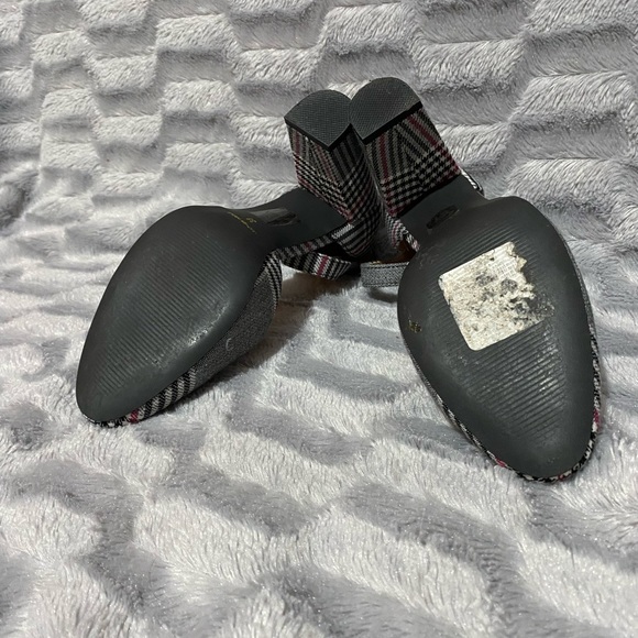 Le Chateau heels, size 38, worned once.  Super confortable! - Picture 5 of 5